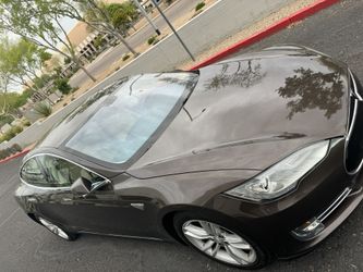 2014 Tesla Model S