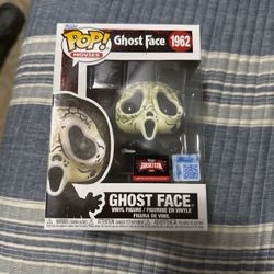 Ghost Face Target Con Exclusive 