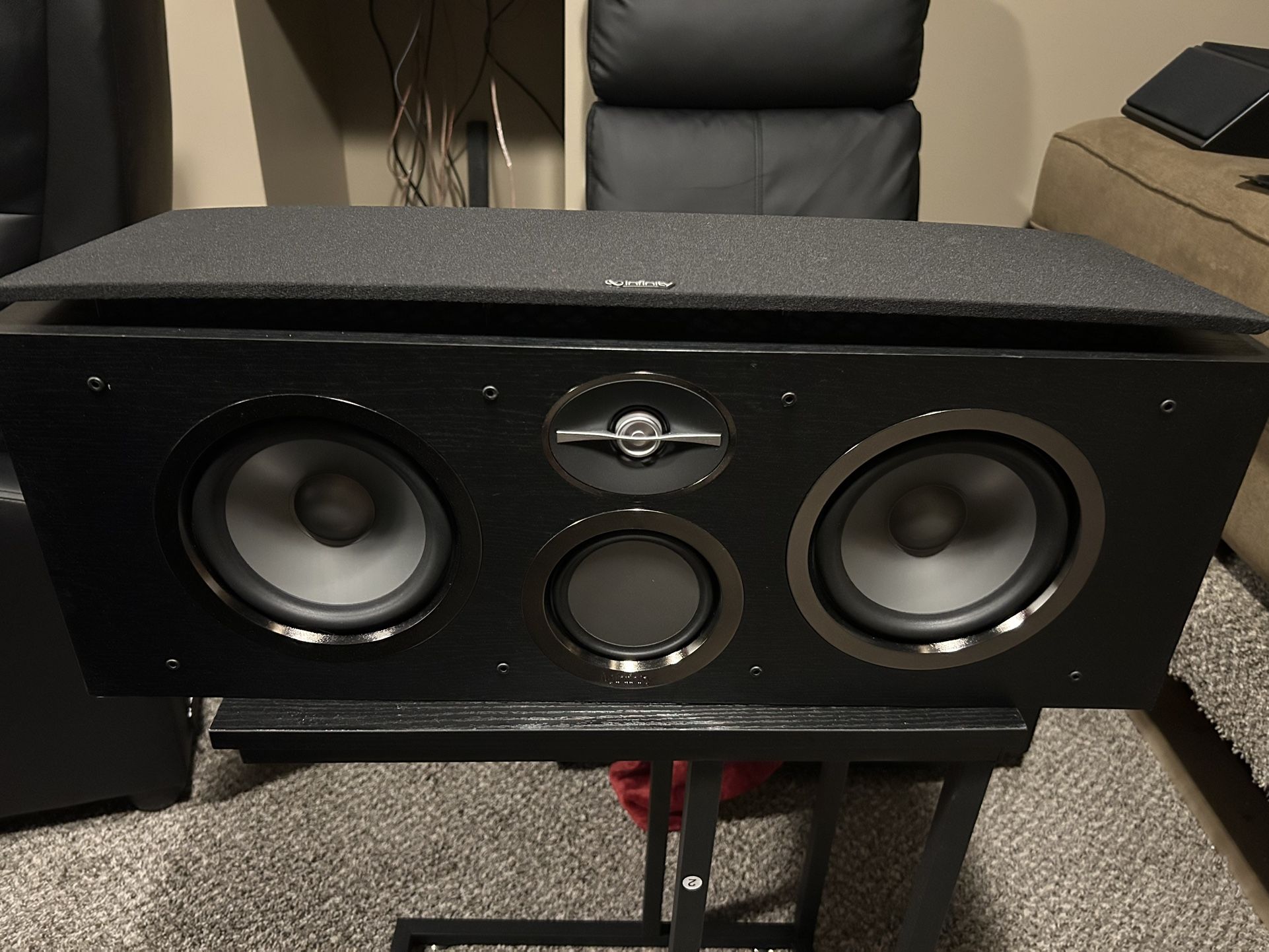Infinity RC263 3 Way Center Channel Speaker for Sale in Toano, VA - OfferUp