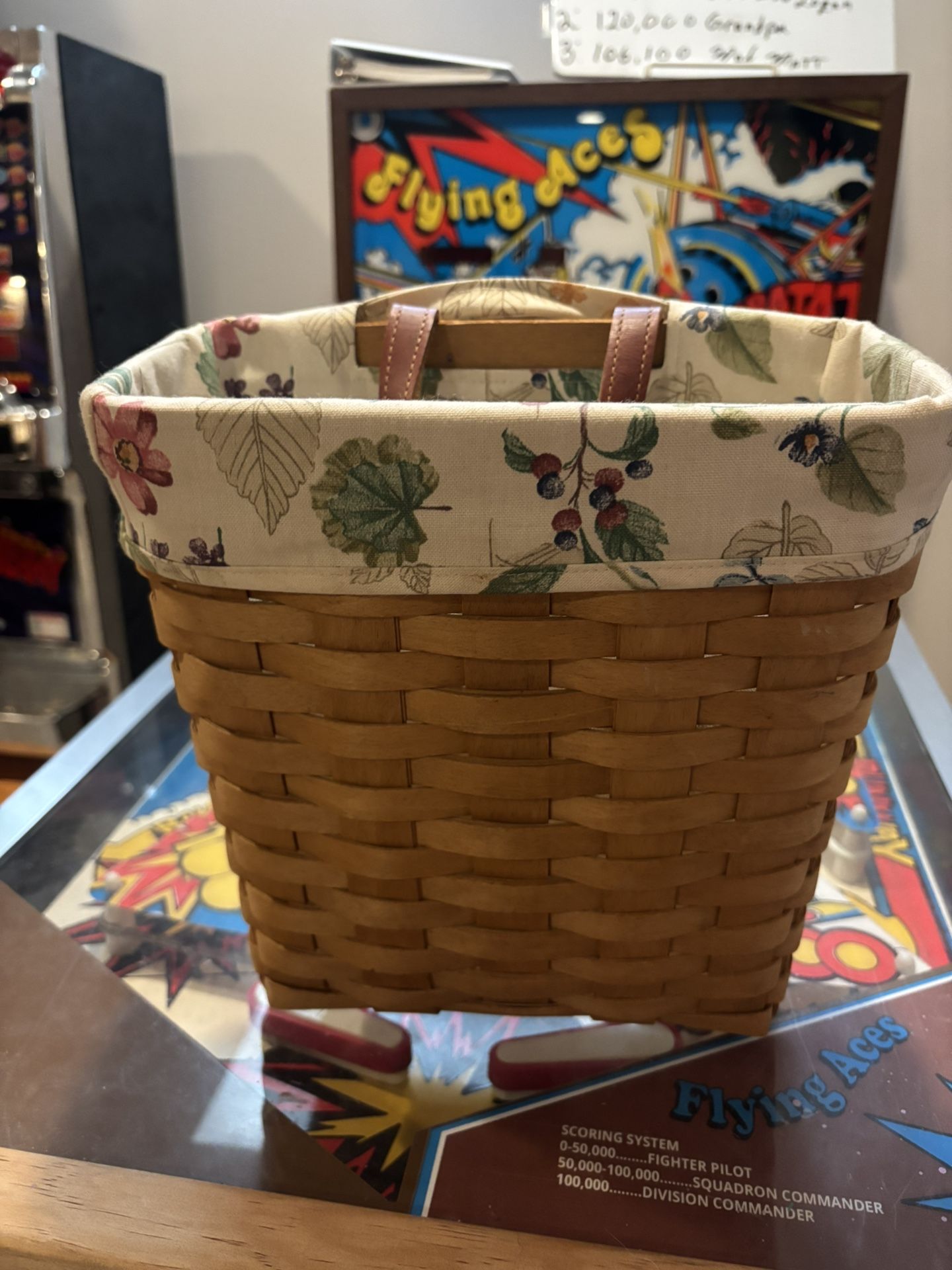 Longaberger hanging wall basket with lining