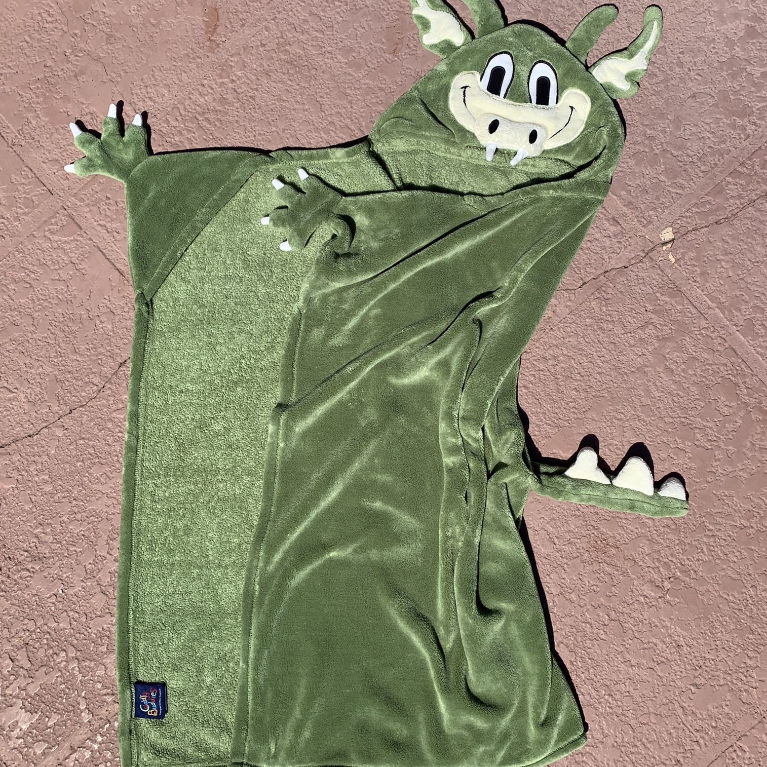 Like new Berkshire Blanket Cuddly Buddy Plush Hooded Throw for Sale in Fort Lauderdale FL OfferUp