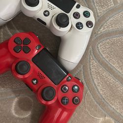 PS4 Controllers 