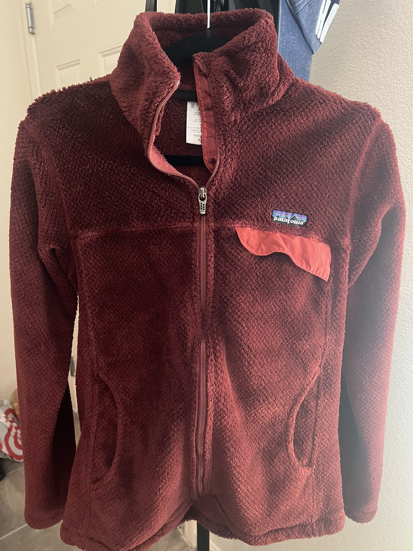 Classic womens Patagonia Sweater