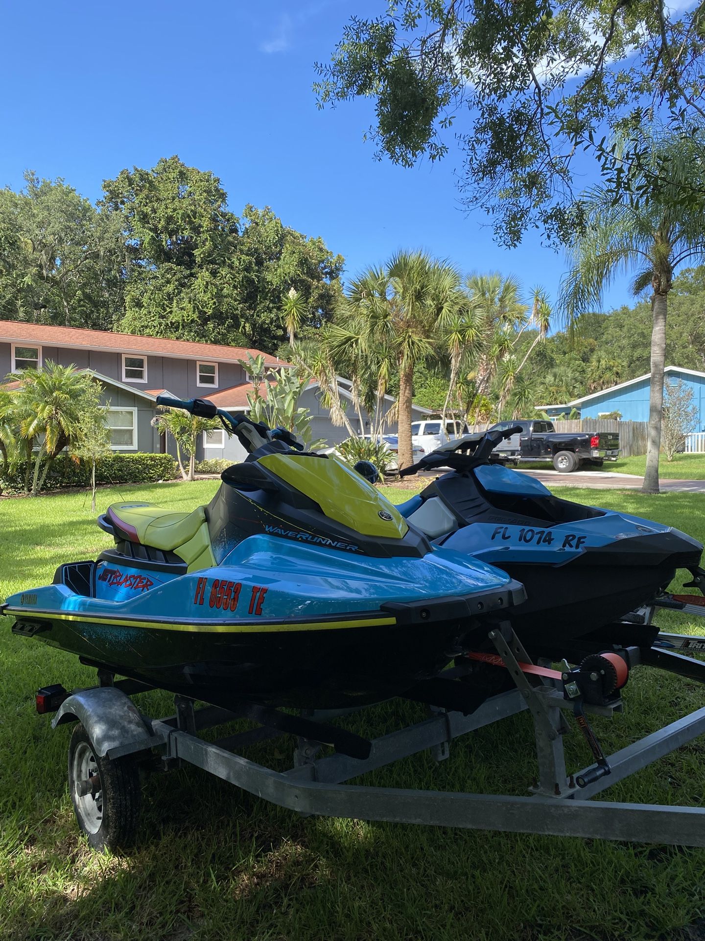 2 Jetskis + Dual Trailer