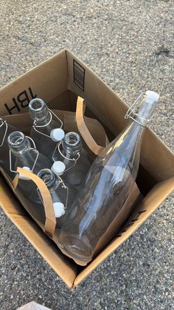 Clear Glass Swing Top Bottles Set