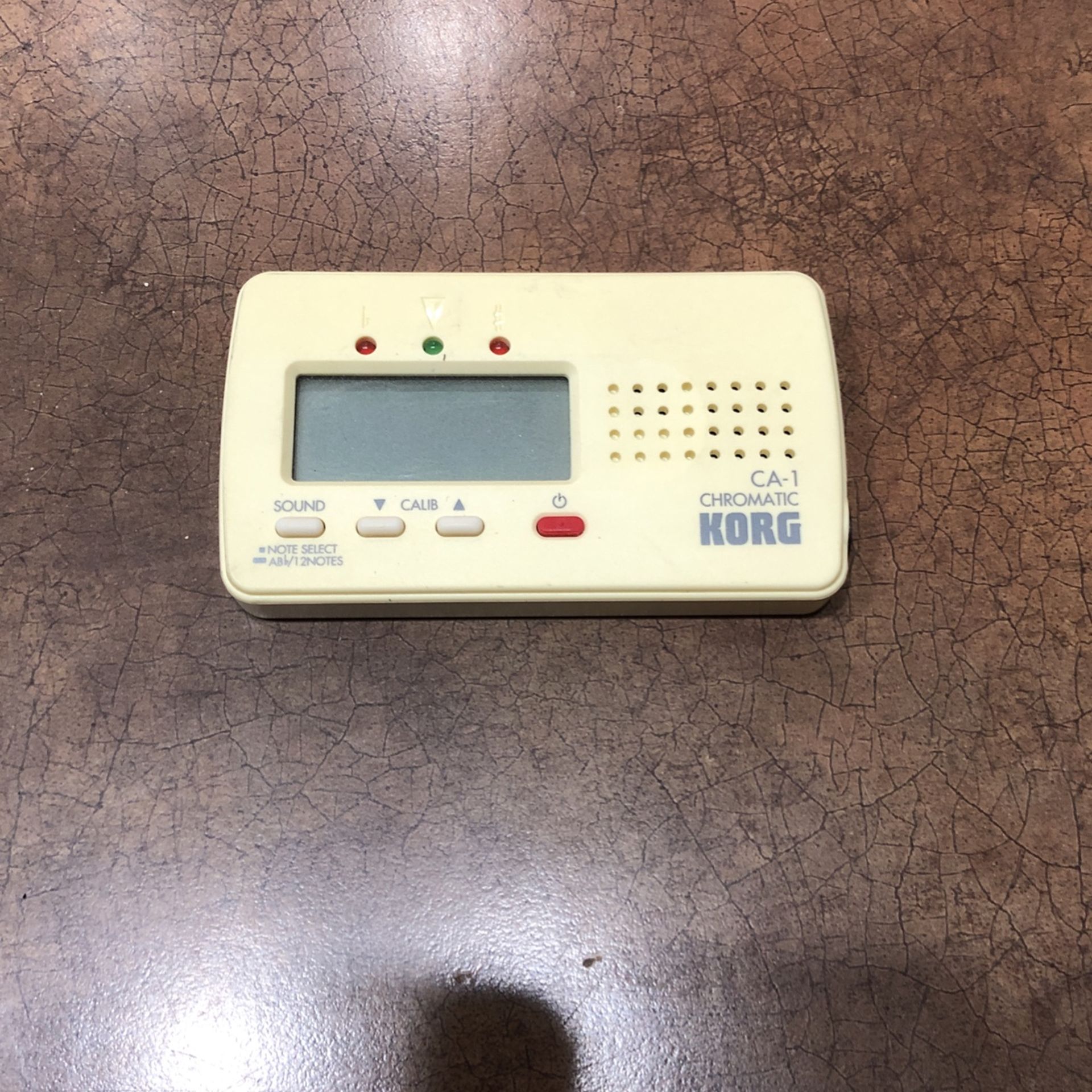 Electric guitar tuner