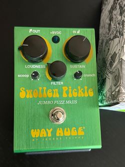 Way Huge Electronics Swollen Pickle Jumbo Fuzz MkIIS Guitar Effects Pedal