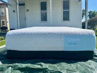 Queen Casper Foundation AND Snow Max Mattress!!– Like New