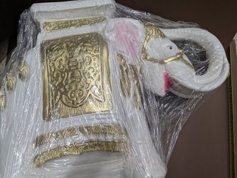 New White & Gold Elephant Plant Stand/Side Table (Made in Mexico)