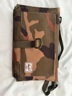 Herschel Unisex Changing Pad w/ Wipe Case