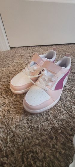 Puma Kids Low-Top Sneakers Pink and White