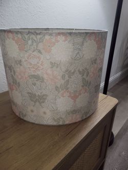 Lamp shade