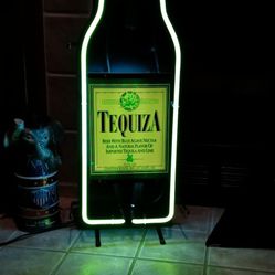 Tequiza Neon Bottle Sign