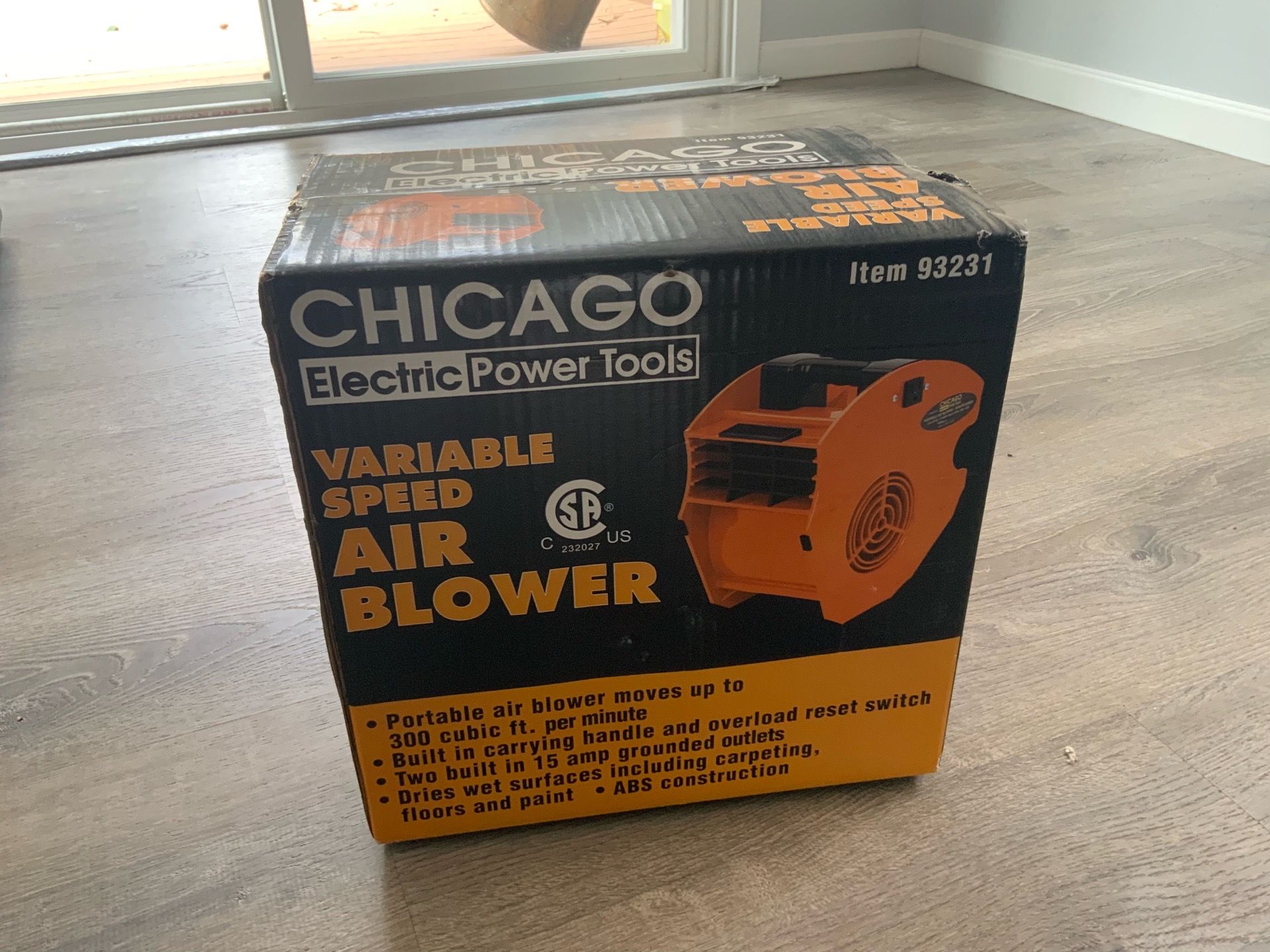Chicago Electric Variable Speed Air Blower and Heater attachment
