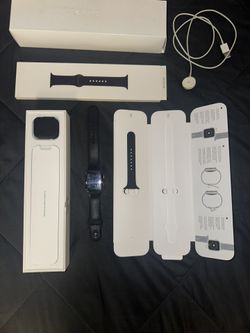 Apple Watch Series 5 Space Gray 44MM