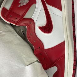Air Jordan 1 High OG Sz 11.5W / 10M