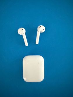 Apple earphones