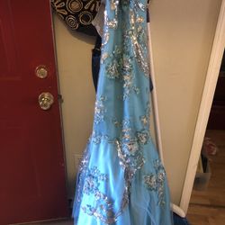 Tiffany Evening Gown Great For Prom Size 4 