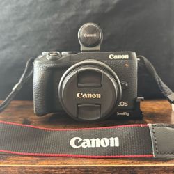 Cannon EOS M6 Mark II Mirrorless Camera+Accessories & Carrying Case 