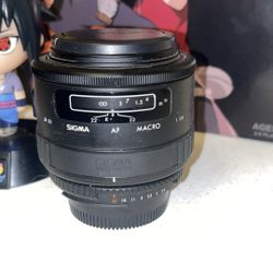 Sigma Auto Focus Macro Lens 1 : 2.8 F=90 MM Multicoated Made In Japan