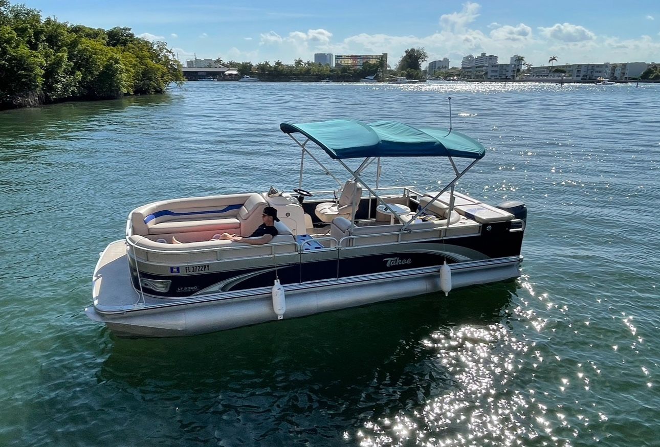 Pontoon Boat