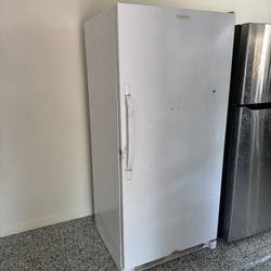 Deep Freezer - Very Large, Standup 