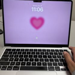 MacBook Air M2 2022