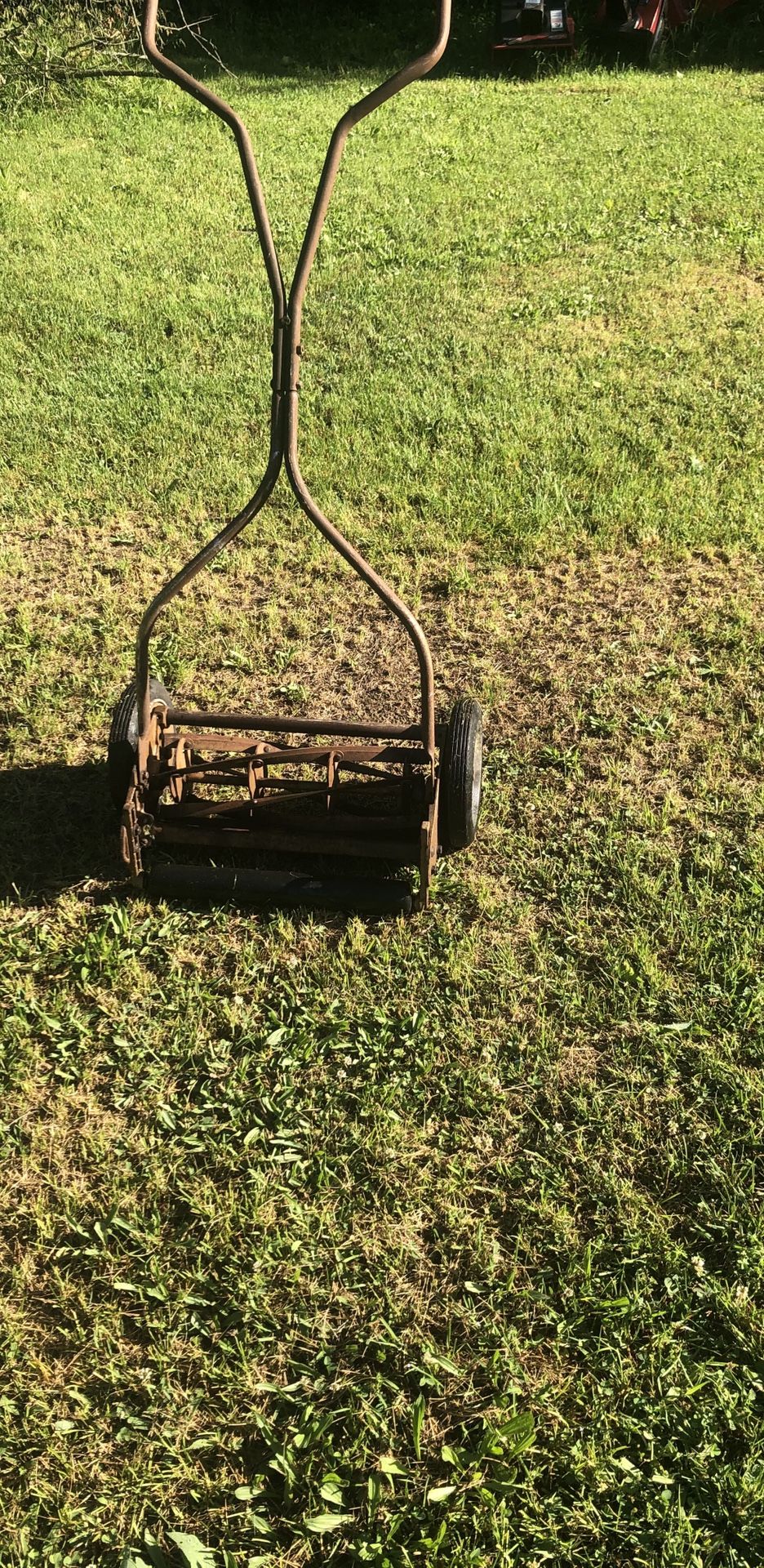 Antique push mower no gas needed cuts good