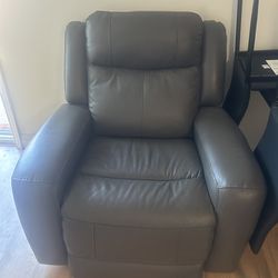 Recliner chair