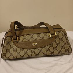 Vintage GUCCI Barrel Handbag