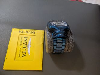 BEAUTIFUL...Invicta Skull Watch
