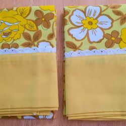 Vintage New Old Stock Dan River Dantrel Yellow With Flowers I-Let Trim Standard (2) Pillow Cases