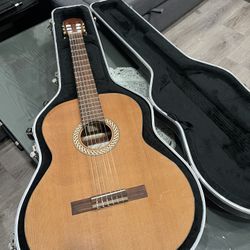 Kremona Soloist S65C Classical Acoustic Guitar With Hard Case 