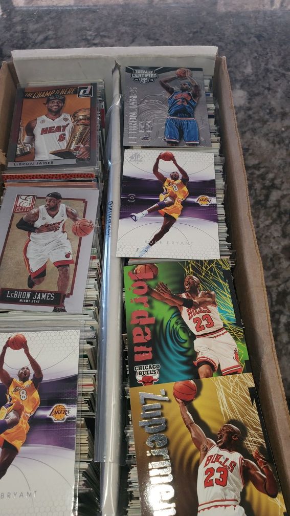 Lot of 1200 All BASKETBALL CARDS stars,rookies, inserts NO COMMONS all for $150