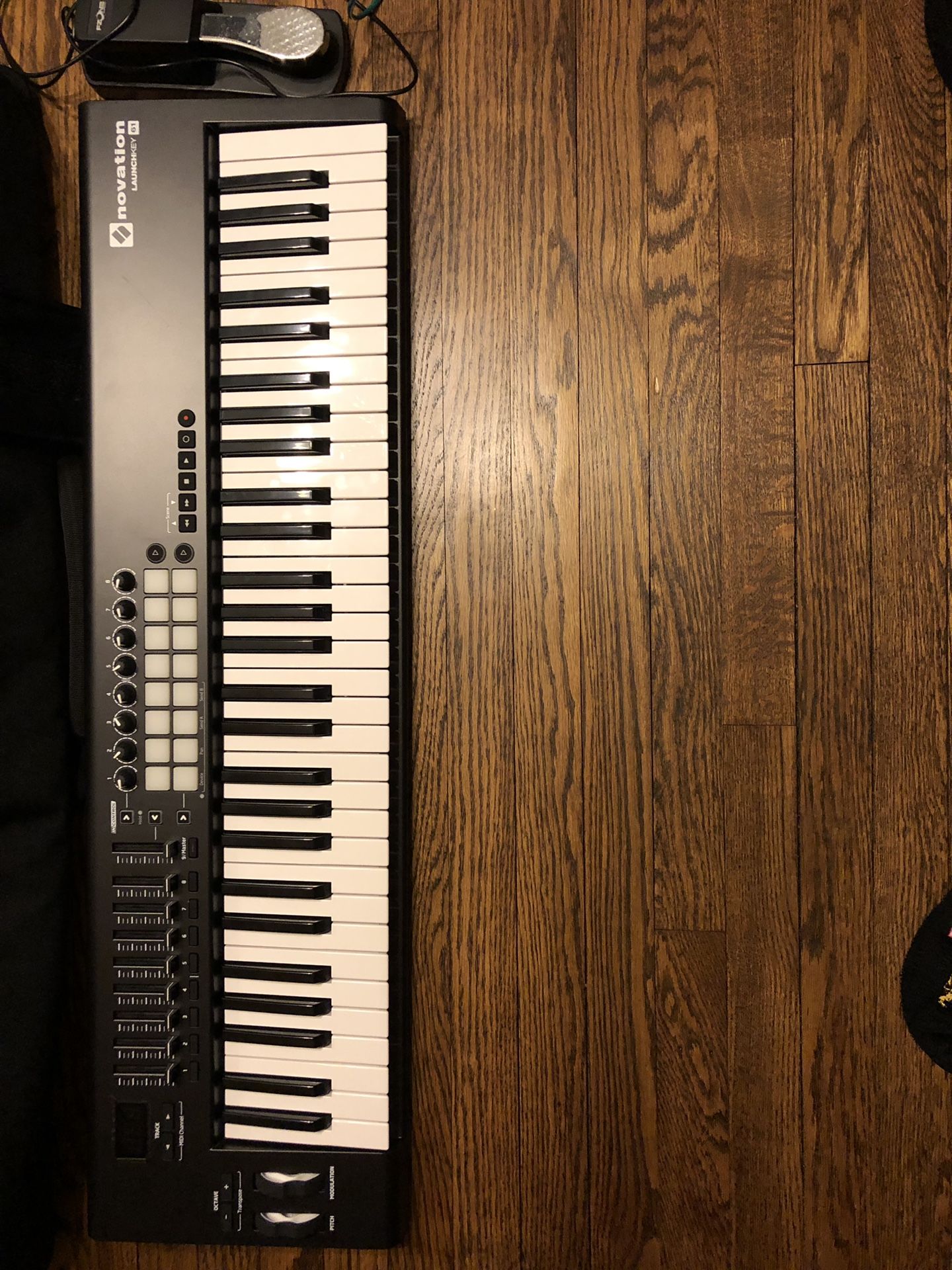NOVATION LAUNCHKEY 61-keyboard controller