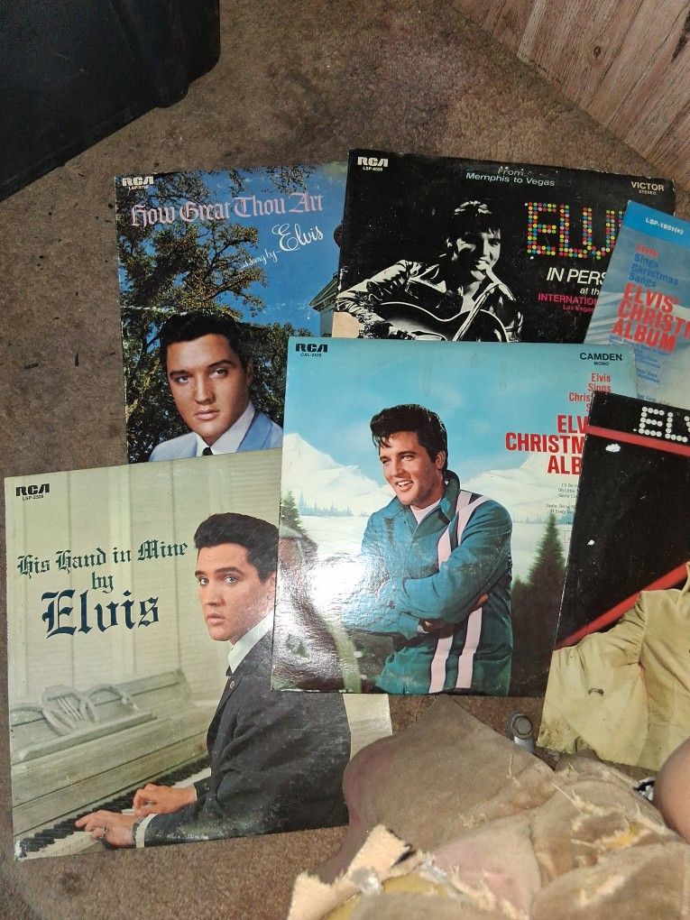 Elvis presley vinyl records