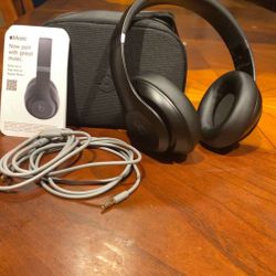 Beats Solo 4 