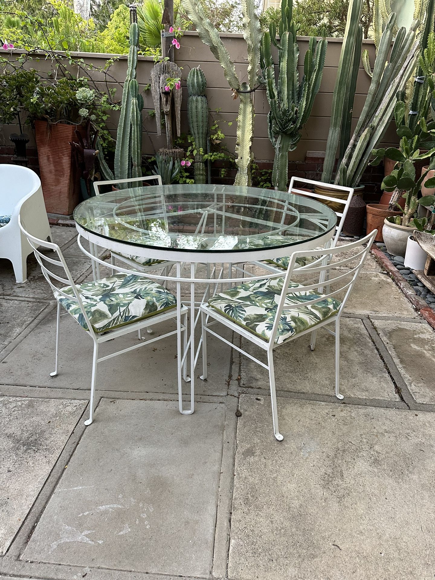 Art Deco Mid Century Modern Wrought Iron Patio Set