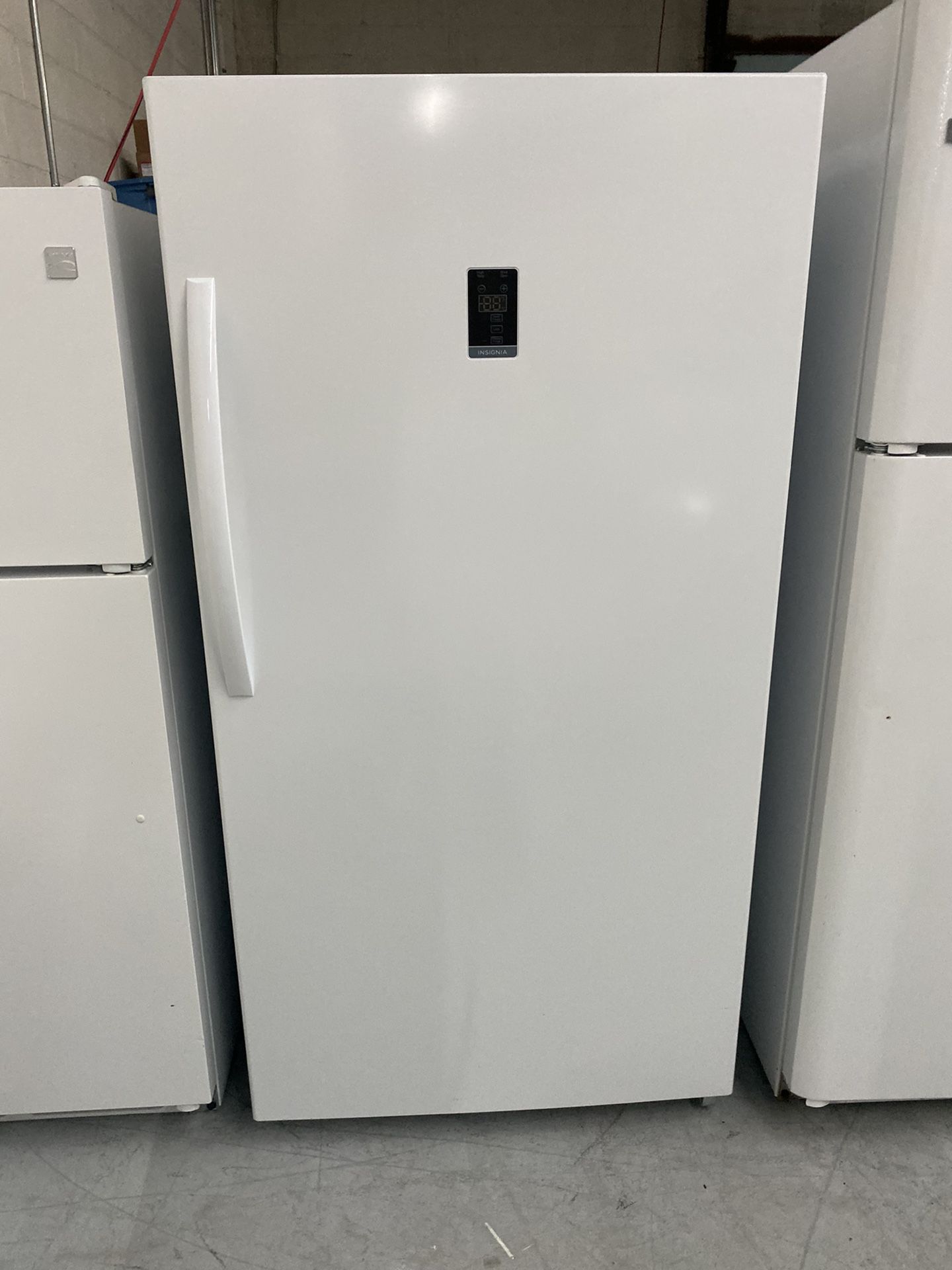 Insignia upright freezer 4 month warranty