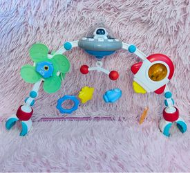 Bassinet/Stroller Hanger