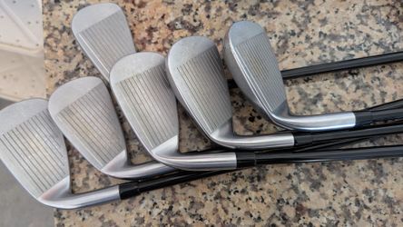 PXG 0311Xp Gen 5 Iron Set 5-pw project x cypher graphite shafts fifty 5.0 Regular Flex rh great shape pxg grips