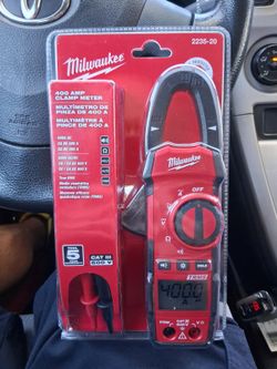 Milwaukee 400 Amp Clamp Meter