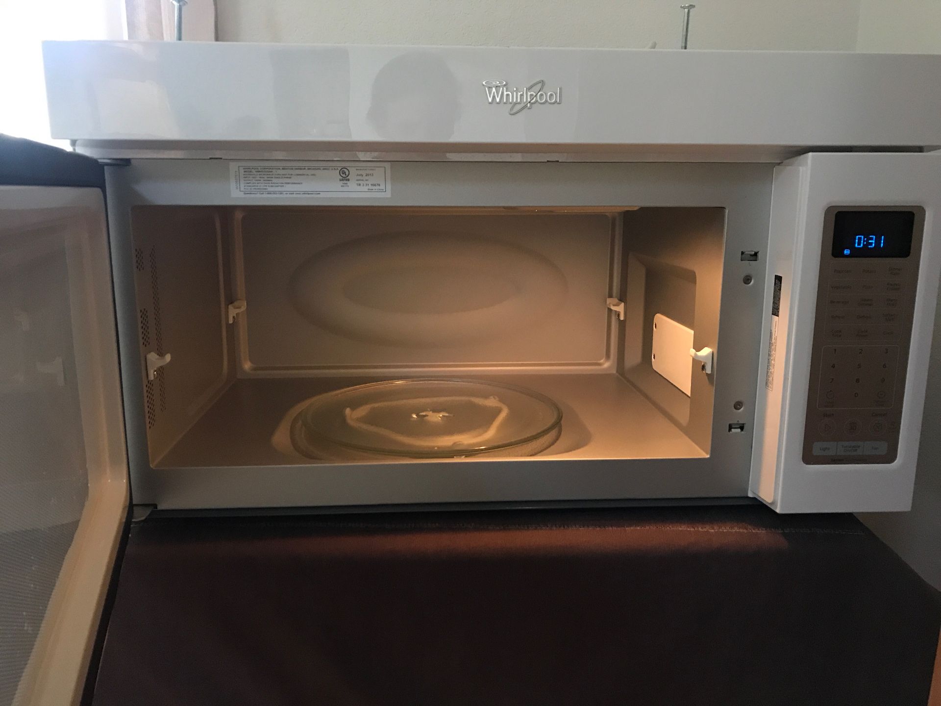 Whirlpool Clean Release Microwave