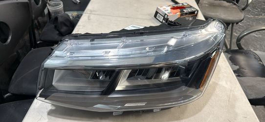 22-24 VOLKSWAGEN TAOS LH LED HEADLAMP 2GJ941035