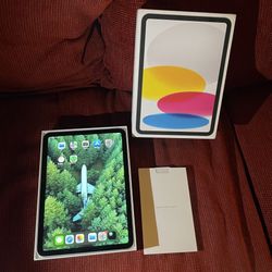 iPad 10th Gen Practically Brand New 