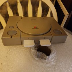 Sony PLAYSTATION 1 With Memory Cards