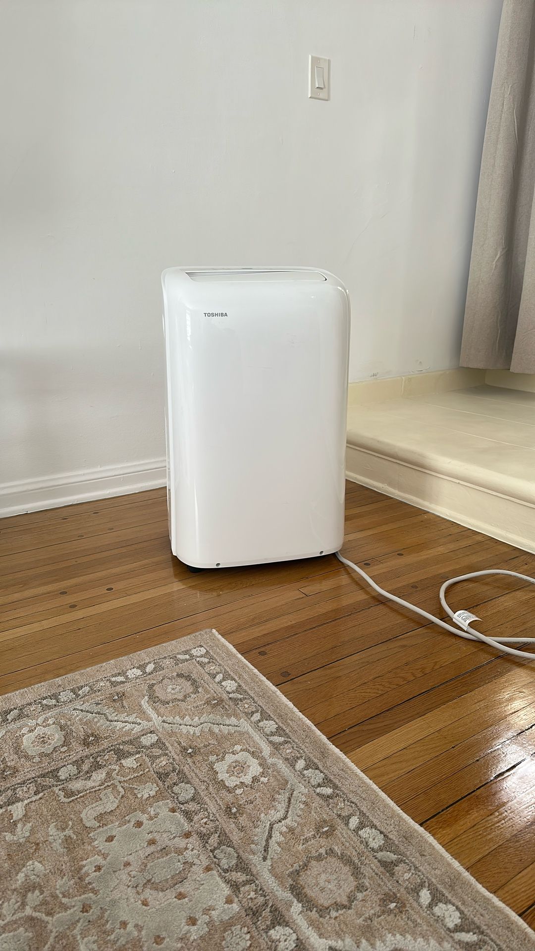 Toshiba 8000 BTU AC unit