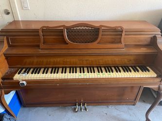 Upright Piano!