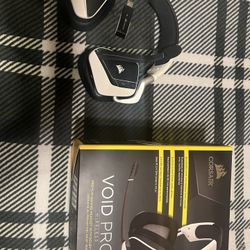 Corsair Void Pro RGB Wireless Gaming Headset