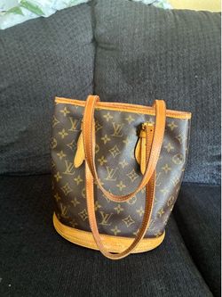 Vintage Louis Vuitton bucket bag